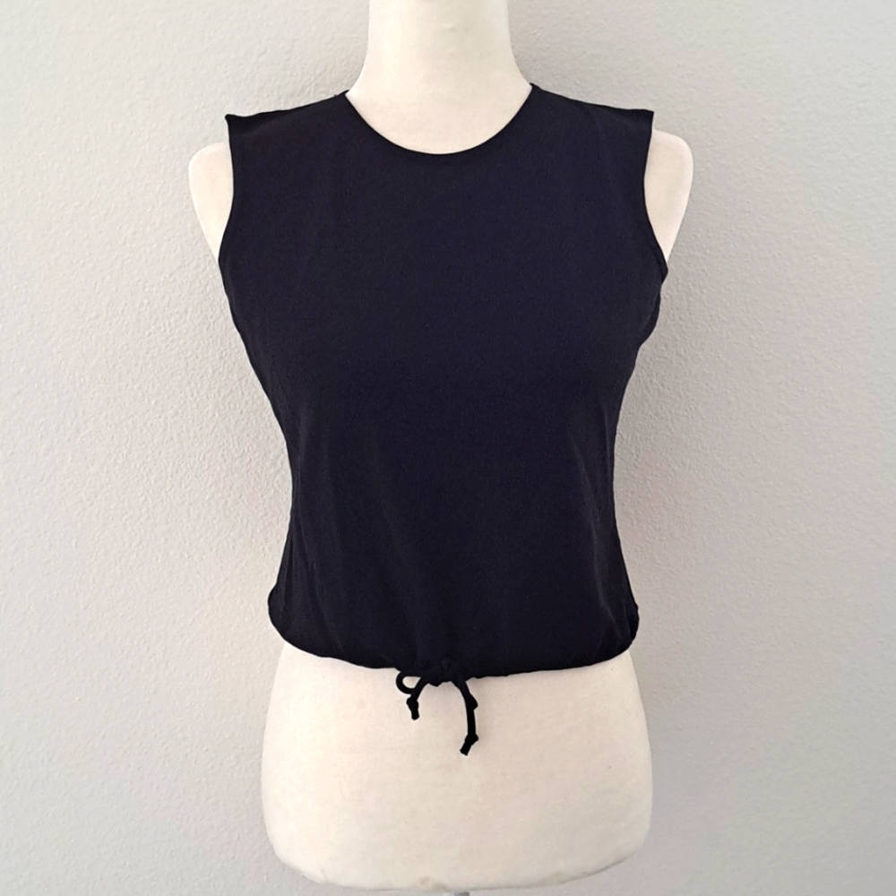 GAP Black Cropped Sleeveless Top size Small